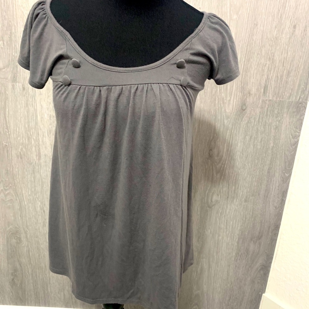 Gray shirt